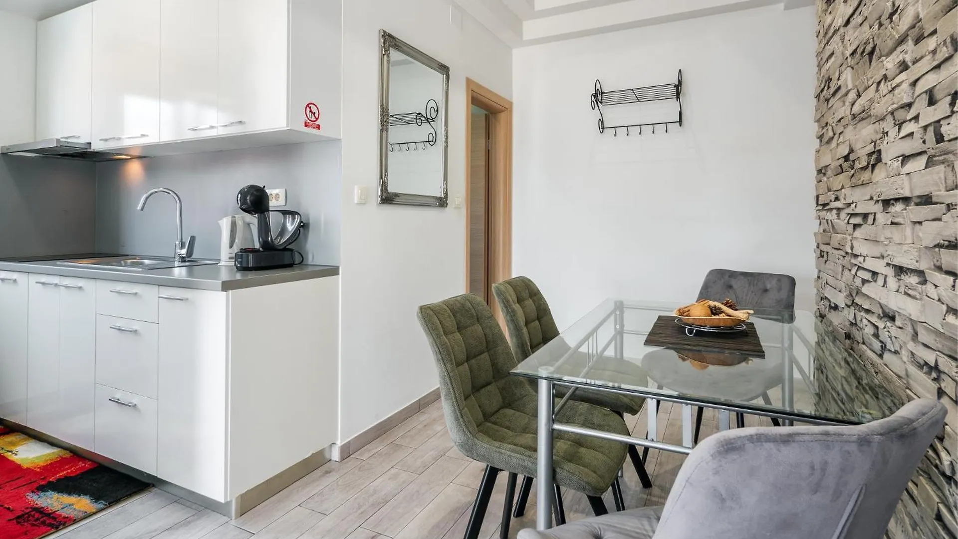 Bruno'S Poolside Apartments Trogir