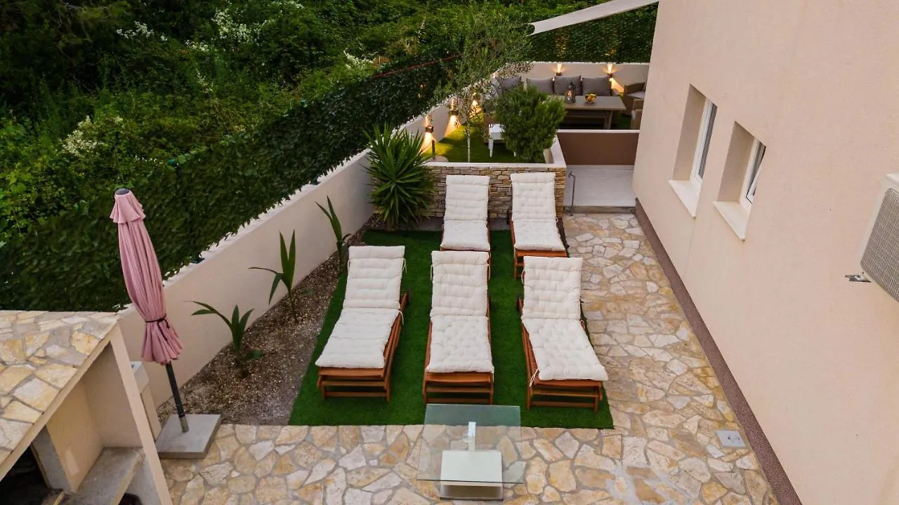 شقة Bruno'S Poolside Retreat تروغير كرواتيا