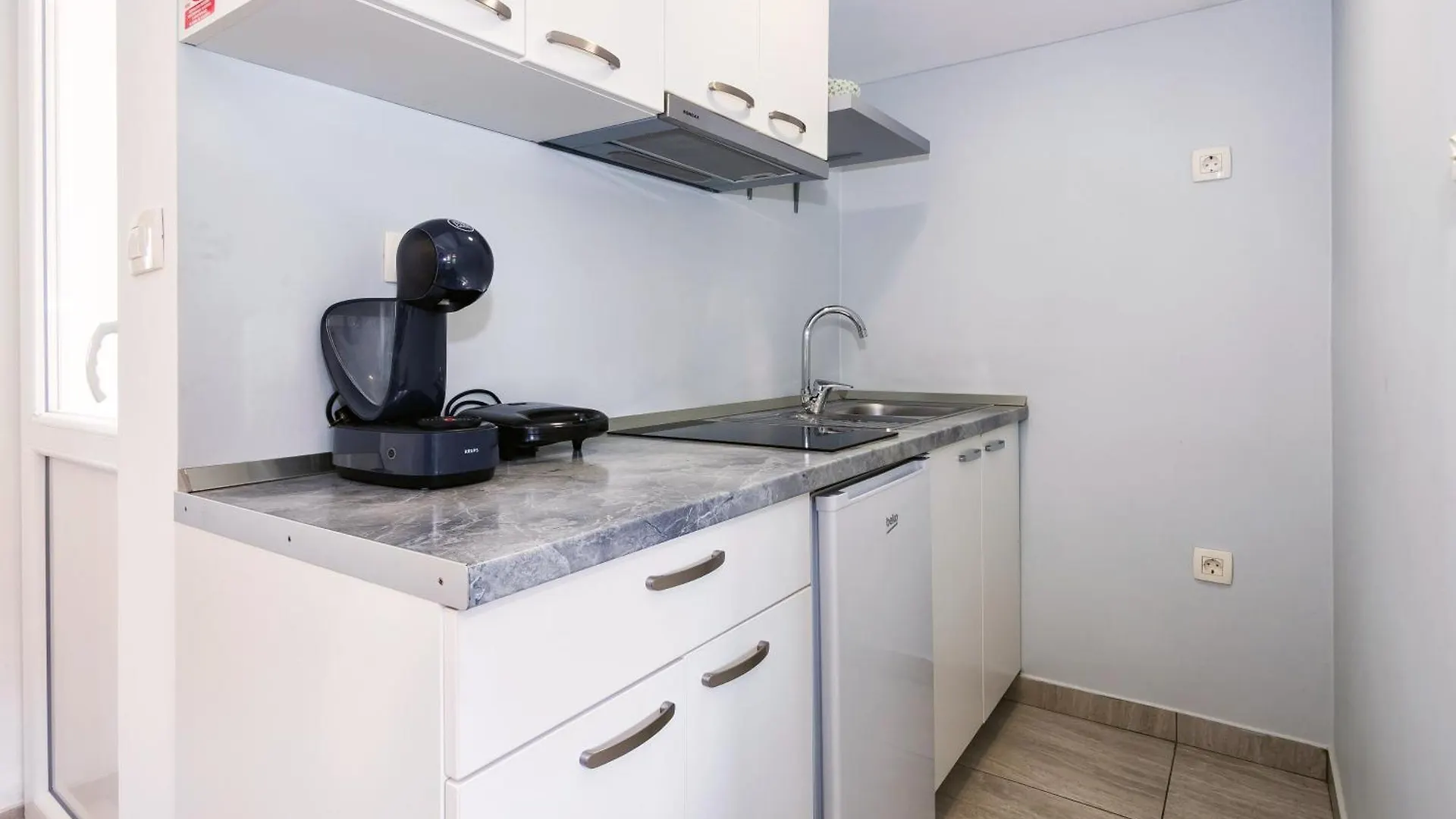 Bruno'S Poolside Apartments Trogir