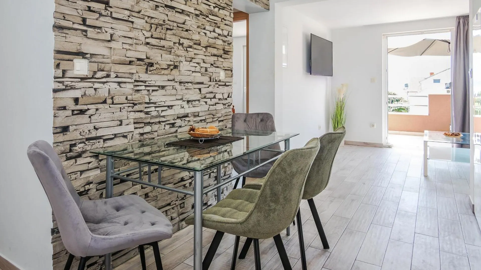 Bruno'S Poolside Apartments Trogir