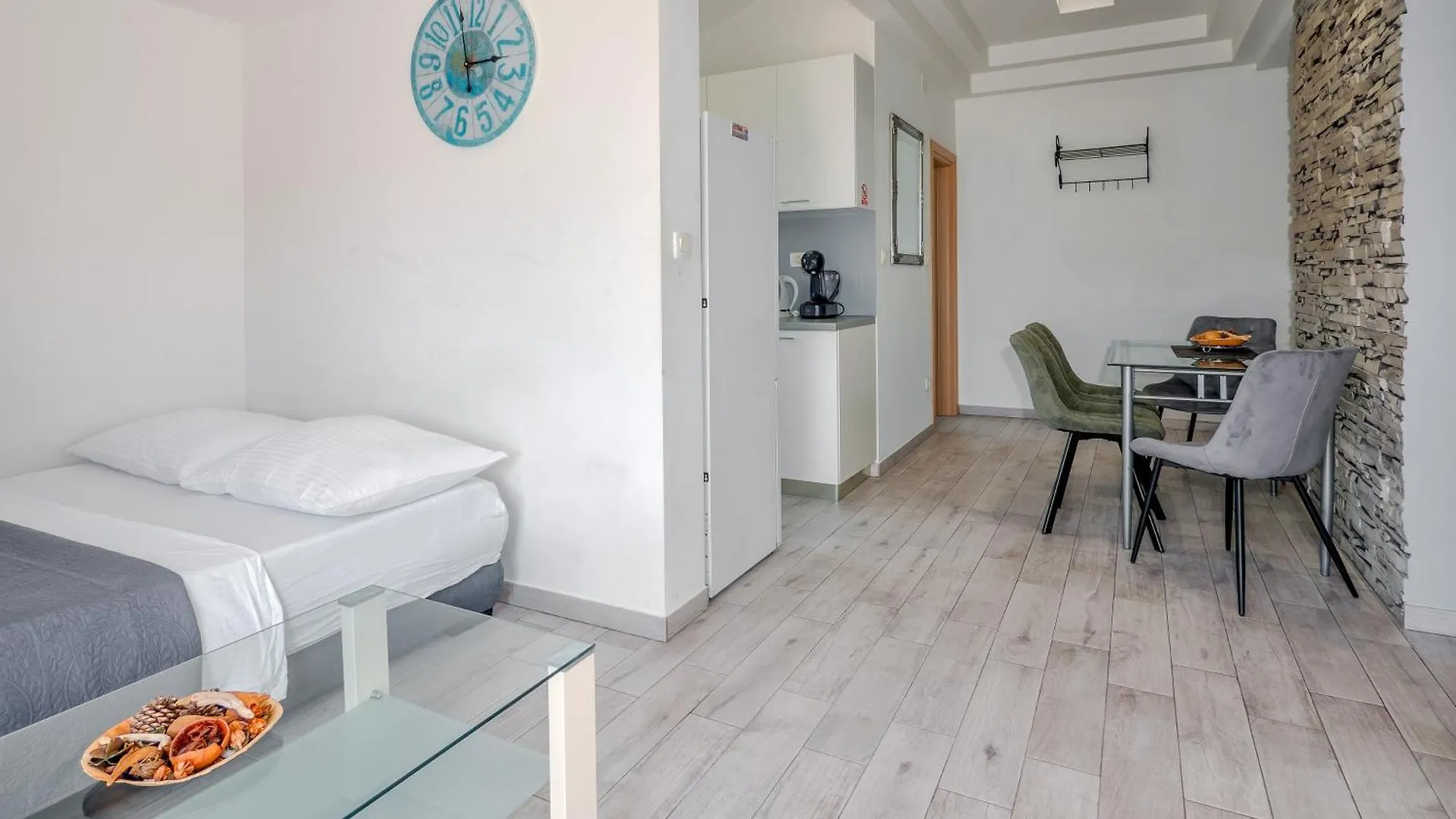 Bruno'S Poolside Apartments Trogir