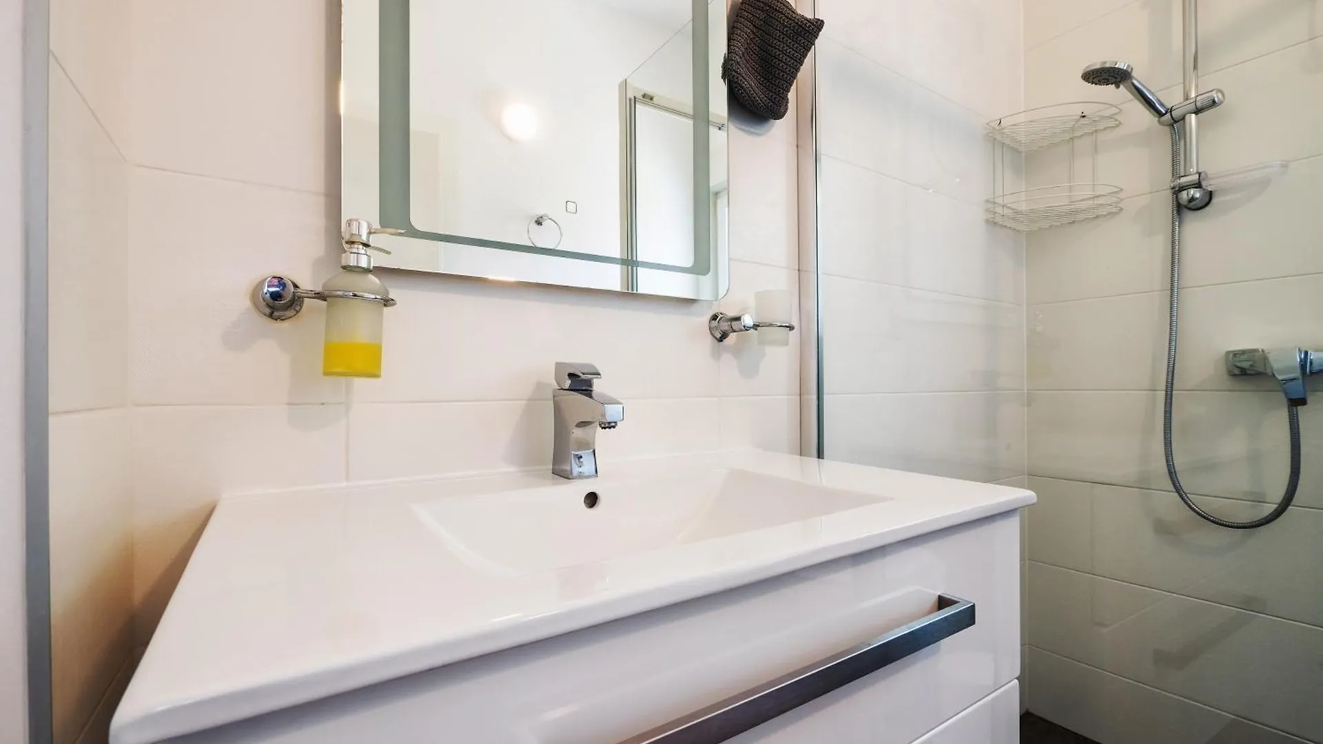 Bruno'S Poolside Apartments Trogir